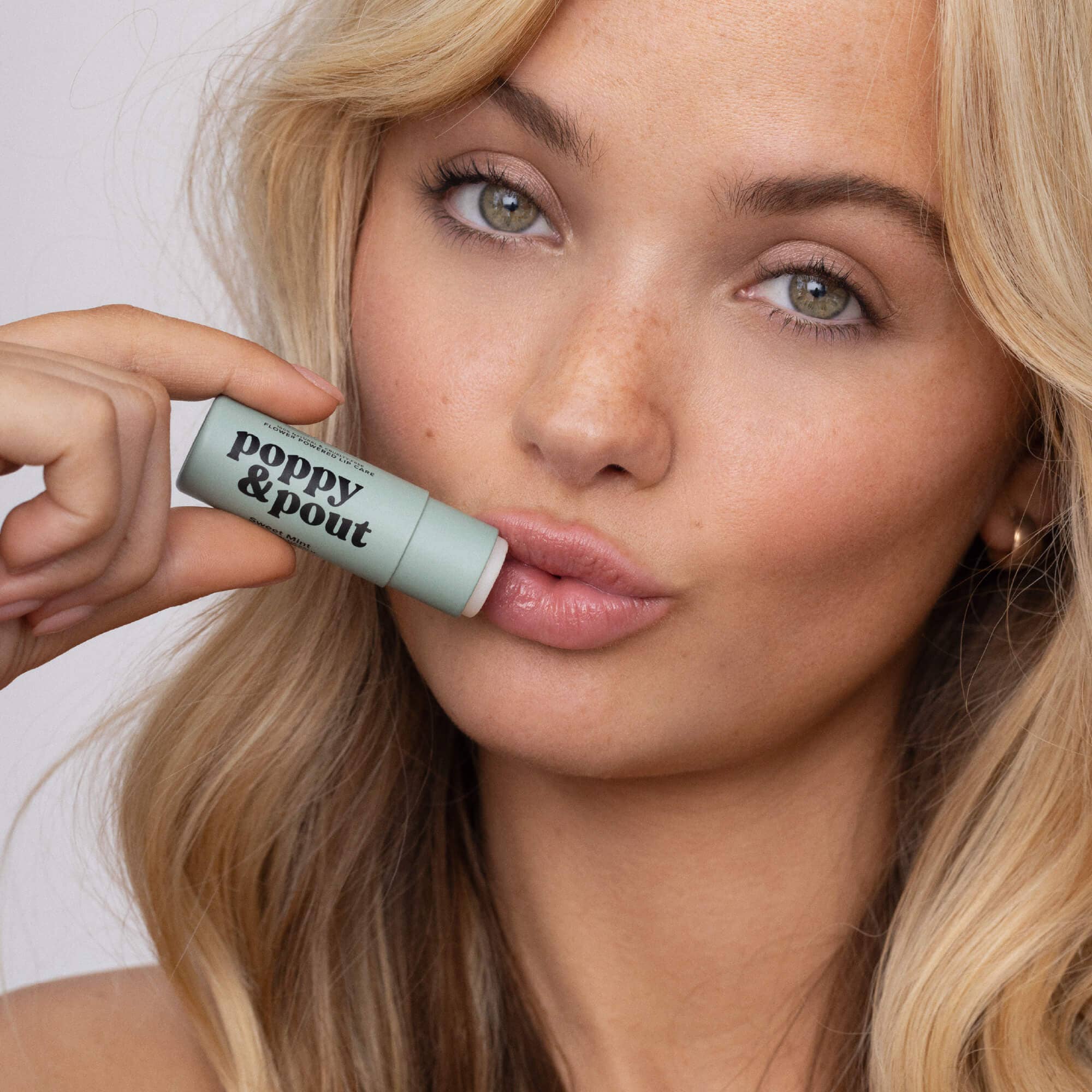 Poppy & Pout Lip Balm in Sweet Mint