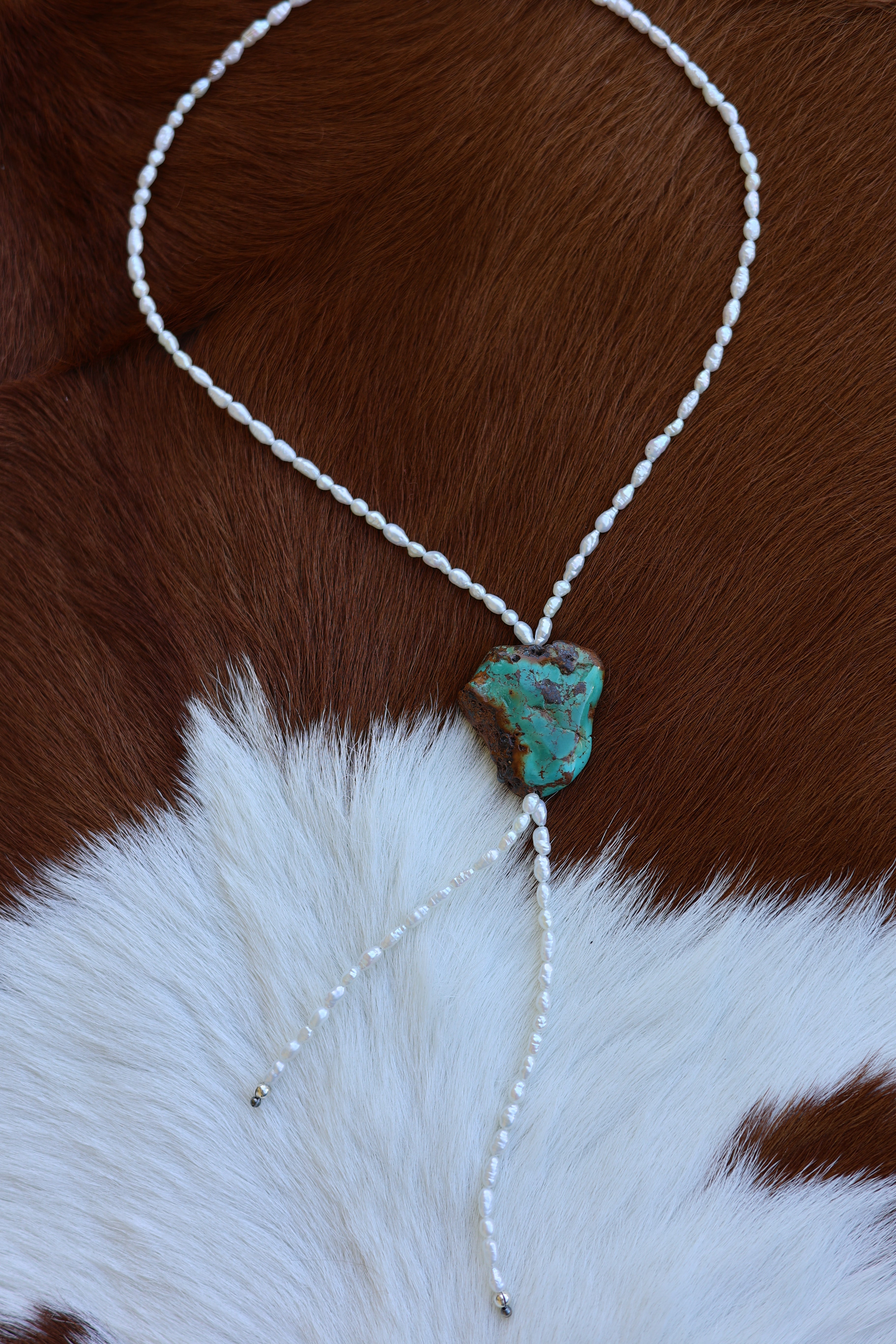 Hubei Turquoise & Freshwater Pearl Bolo 18-20” w/ 5” drop