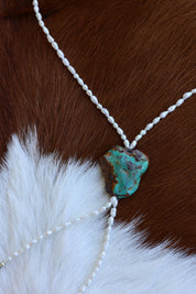 Hubei Turquoise & Freshwater Pearl Bolo 18-20” w/ 5” drop
