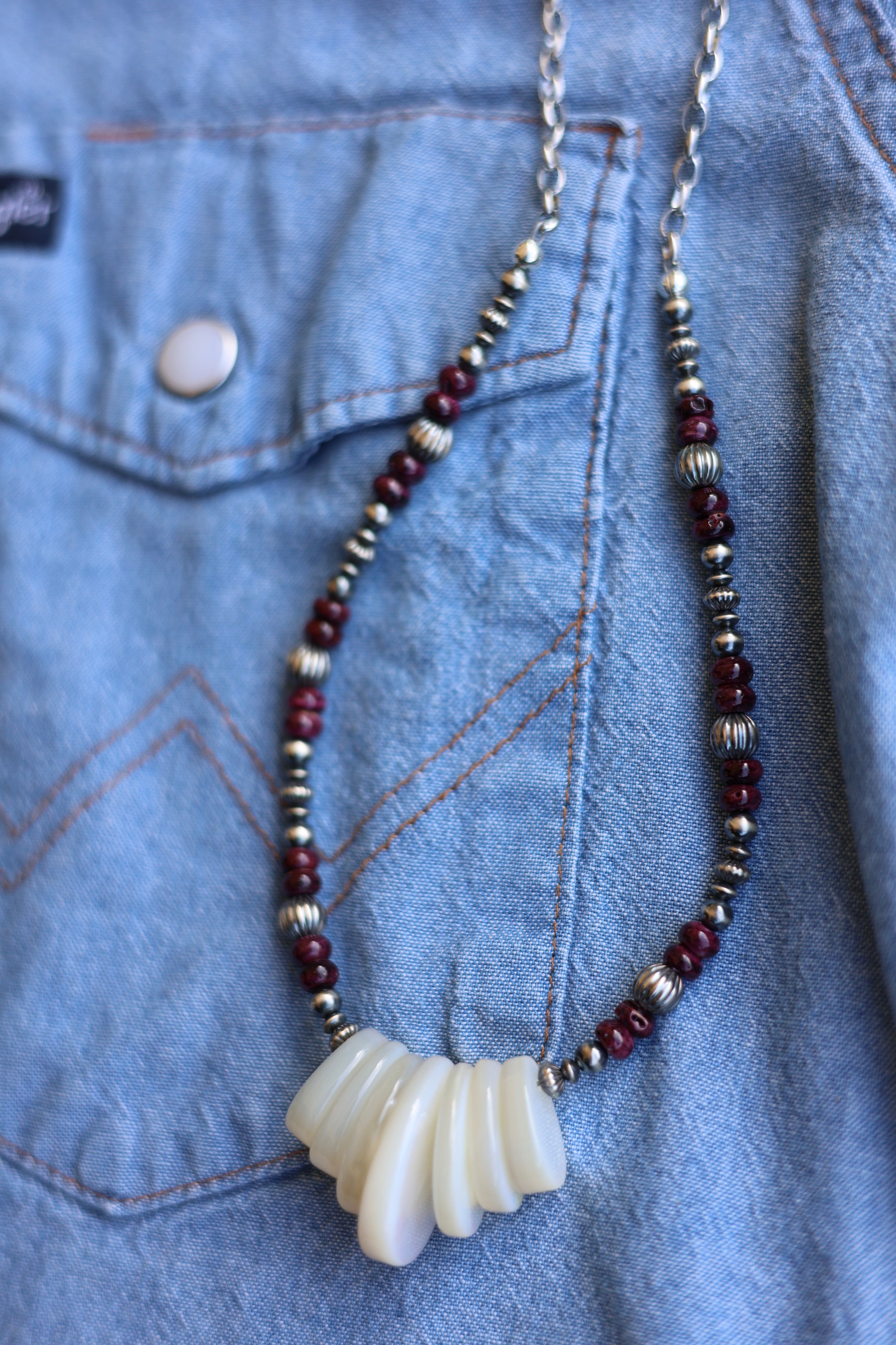Purple Spiny & Mother of Pearl Necklace 16-18”
