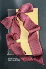 The Maroon Horseshoe Twilly